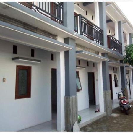 Griya Anugerah Hotel Mojokerto Kültér fotó